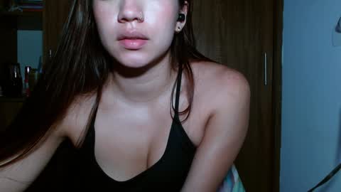 Snapshot of leanaalhub chatting on January 2025 07:22:01 AM leanaalhub online show from January 2025 07:22:01 AM