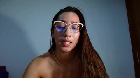 Snapshot of leanaalhub chatting on February 2025 05:34:02 AM leanaalhub online show from February 2025 05:34:02 AM