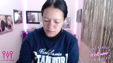 Leandra online show from October 2025 12:39:01 PM