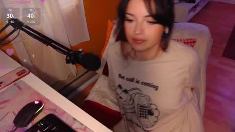 Lea Ray Pie online show from October 2025 08:51:01 PM