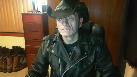 leathergreaser online show from July 2026 07:32:01 PM