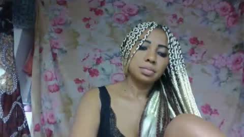 leatianaa online show from May 2026 08:43:01 AM