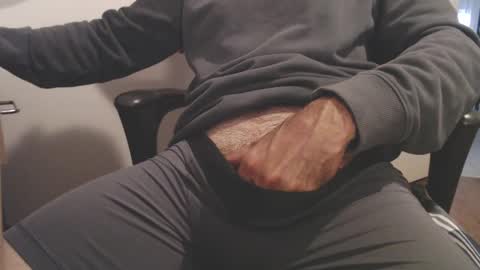 Snapshot of ledoc_ chatting on October 2025 12:46:02 AM LeDoc online show from October 2025 12:46:02 AM