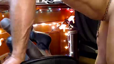 Snapshot of leecox777 chatting on October 2025 01:59:01 AM Lee Cox online show from October 2025 01:59:01 AM