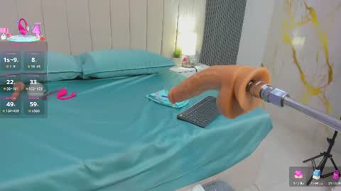 Snapshot of leela_ray chatting on June 2026 03:42:02 AM Leela online show from June 2026 03:42:02 AM