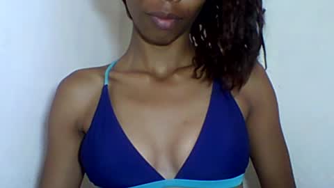 leeromi online show from June 2026 07:33:02 AM