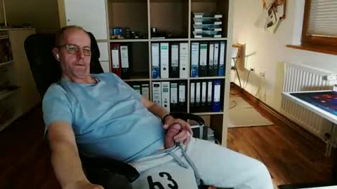 Dave online show from April 2026 10:07:02 PM