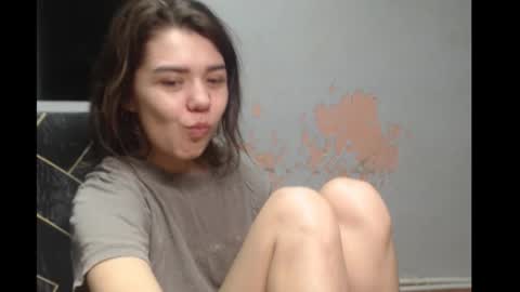 Liya online show from December 2025 09:43:02 PM