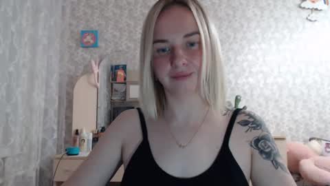 leggywily25 online show from March 2025 03:29:02 PM