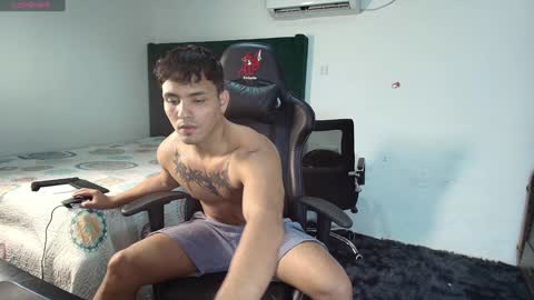  Lei  online show from February 2025 12:22:02 AM