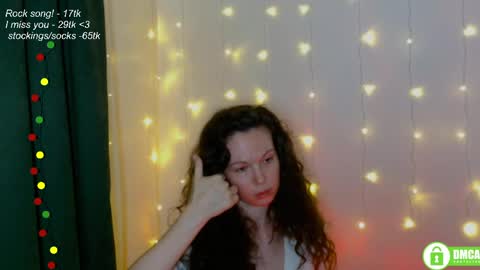 Snapshot of leia_bell chatting on May 2026 07:10:02 PM hey Im Leia and I love rock online show from May 2026 07:10:02 PM