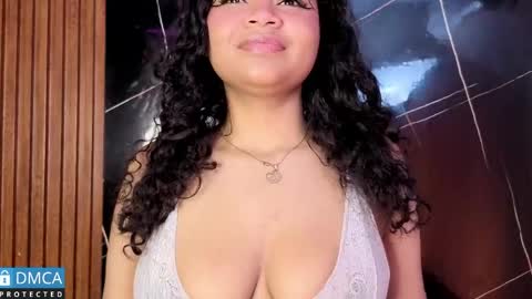 Snapshot of leidy_morales_ chatting on May 2026 11:06:01 AM Leidy online show from May 2026 11:06:01 AM