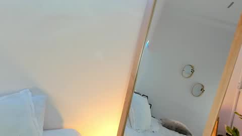 Snapshot of leidycooper chatting on November 2025 04:33:01 AM Leidy Cooper online show from November 2025 04:33:01 AM