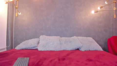 LEIGH ANGELS online show from November 2025 10:31:01 PM