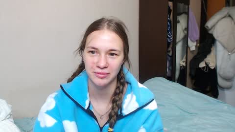 leila_bambi_ online show from February 2025 03:20:01 PM