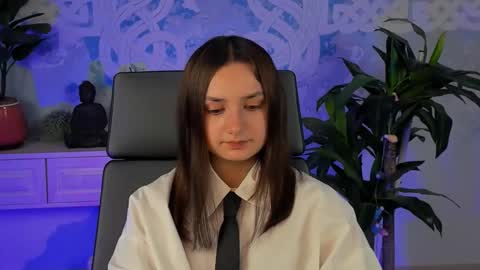 Snapshot of leila_murphy chatting on February 2025 03:19:02 PM LeilaMurphy online show from February 2025 03:19:02 PM