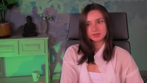 Snapshot of leila_murphy chatting on February 2025 11:58:01 AM LeilaMurphy online show from February 2025 11:58:01 AM