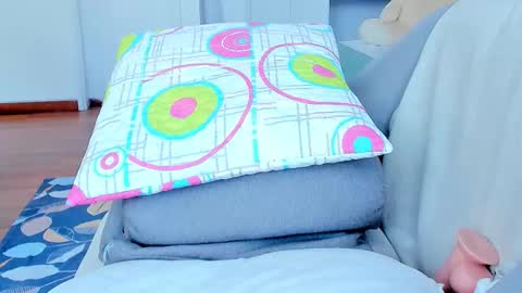   online show from December 2025 09:11:01 PM