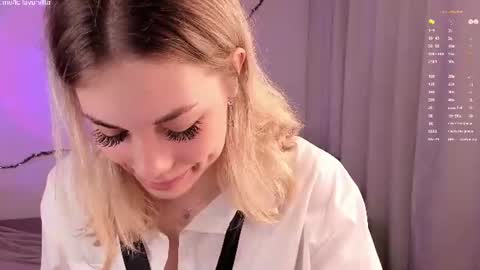 Snapshot of leilalafleur_ chatting on July 2026 04:37:02 AM leilalafleur_ online show from July 2026 04:37:02 AM