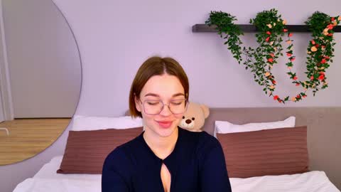 Snapshot of leilalawson chatting on February 2025 07:50:02 AM LeilaLawson online show from February 2025 07:50:02 AM