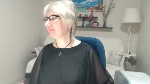 Leila Kinky online show from February 2026 06:52:01 AM