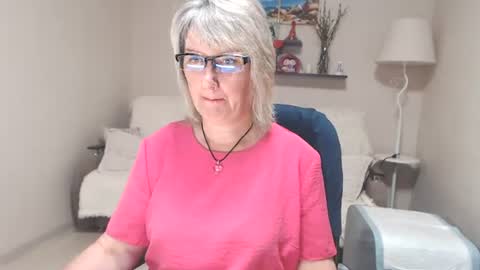 Snapshot of leilamays chatting on July 2026 05:21:02 AM Leila Kinky online show from July 2026 05:21:02 AM