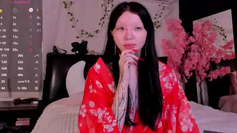 Snapshot of lein_bone chatting on October 2025 12:13:01 AM Lein online show from October 2025 12:13:01 AM
