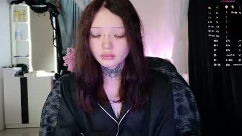 Snapshot of lein_bone chatting on June 2026 12:35:01 AM Lein online show from June 2026 12:35:01 AM