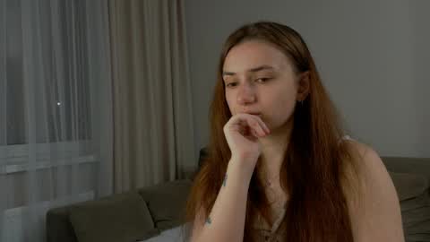 Lelia online show from April 2026 07:05:02 PM