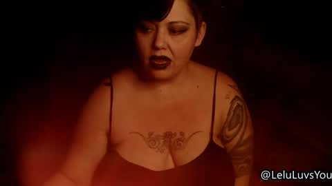 Snapshot of leluluvsyou chatting on February 2026 05:48:02 AM Lelu Fallas online show from February 2026 05:48:02 AM