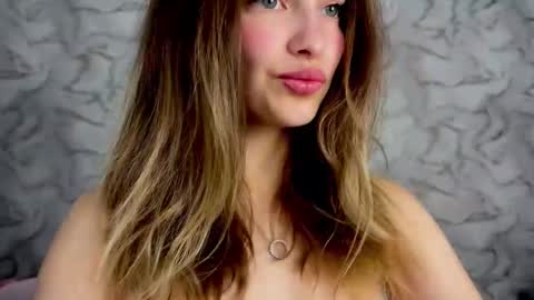 Snapshot of lemonhazeeee chatting on October 2025 08:26:02 AM Lemonhazeeee online show from October 2025 08:26:02 AM