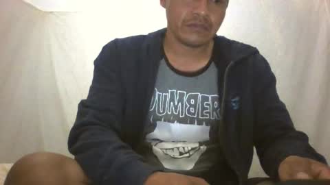 Snapshot of len0n_ chatting on September 2025 04:47:01 AM Lenon online show from September 2025 04:47:01 AM