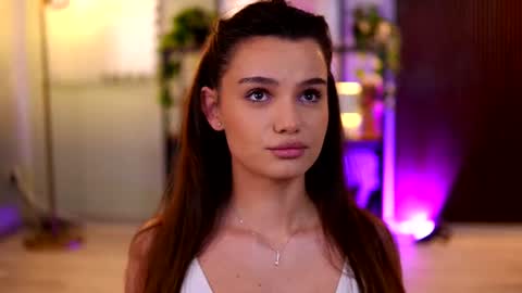 Snapshot of lena_laurent chatting on June 2026 09:14:02 AM Lena Laurent online show from June 2026 09:14:02 AM