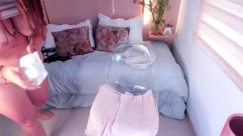 Snapshot of lena_paulxo chatting on February 2026 02:24:02 PM Lena Paul online show from February 2026 02:24:02 PM