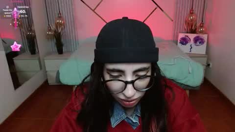 Snapshot of lena_roses chatting on February 2026 10:33:01 PM Lena online show from February 2026 10:33:01 PM