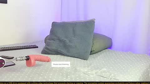 Snapshot of lenaandwilliam chatting on December 2024 08:15:01 PM Lenaandwilliam online show from December 2024 08:15:01 PM