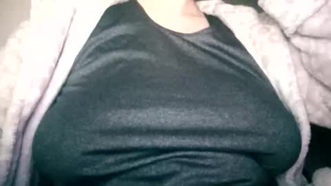 Snapshot of lenagolden chatting on February 2026 02:56:02 PM lenagolden online show from February 2026 02:56:02 PM