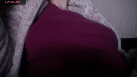 lenagolden online show from April 2026 10:47:02 PM