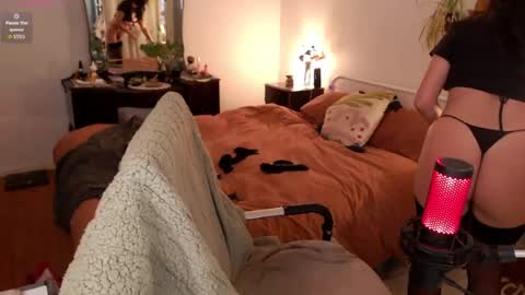 Snapshot of lenas_room chatting on July 2026 05:47:02 AM Lenas room online show from July 2026 05:47:02 AM