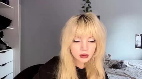 Snapshot of lenitaaufderheide chatting on August 2026 10:07:02 AM Veta online show from August 2026 10:07:02 AM