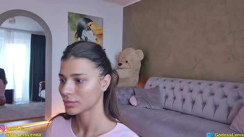 Lenna Goddess online show from November 2025 07:19:02 AM