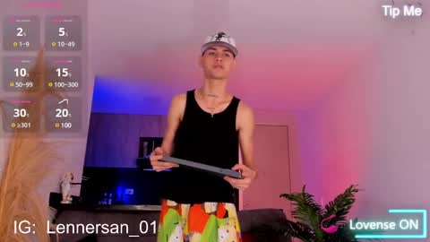 Lenner INDEPENDENT MODEL online show from February 2025 09:05:02 AM