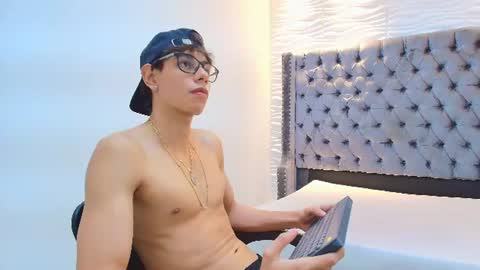 Snapshot of lenny_knox2 chatting on June 2026 12:13:02 PM LENNY online show from June 2026 12:13:02 PM