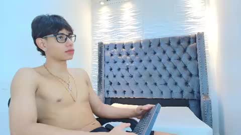 Snapshot of lenny_knox2 chatting on July 2026 12:22:02 PM LENNY online show from July 2026 12:22:02 PM