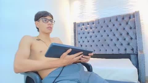 Snapshot of lenny_knox2 chatting on July 2026 12:51:01 PM LENNY online show from July 2026 12:51:01 PM