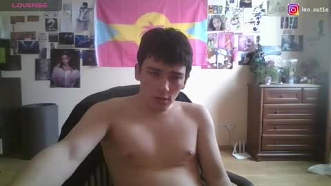 Snapshot of leo_cutie chatting on March 2026 09:47:01 AM leo_cutie online show from March 2026 09:47:01 AM
