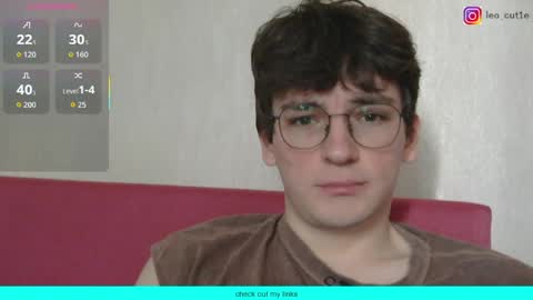 Snapshot of leo_cutie chatting on May 2026 06:43:02 AM leo_cutie online show from May 2026 06:43:02 AM