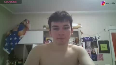 Snapshot of leo_cutie chatting on June 2026 11:24:02 AM leo_cutie online show from June 2026 11:24:02 AM