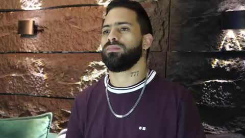 Leo  Diaz online show from September 2025 01:27:02 AM