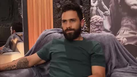 Leo  Diaz online show from September 2025 01:52:01 AM